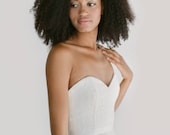 Taylor // A modern and refined lace wedding dress
