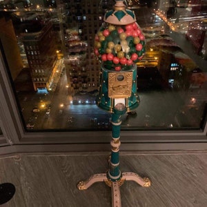Working custom painted gumball machines