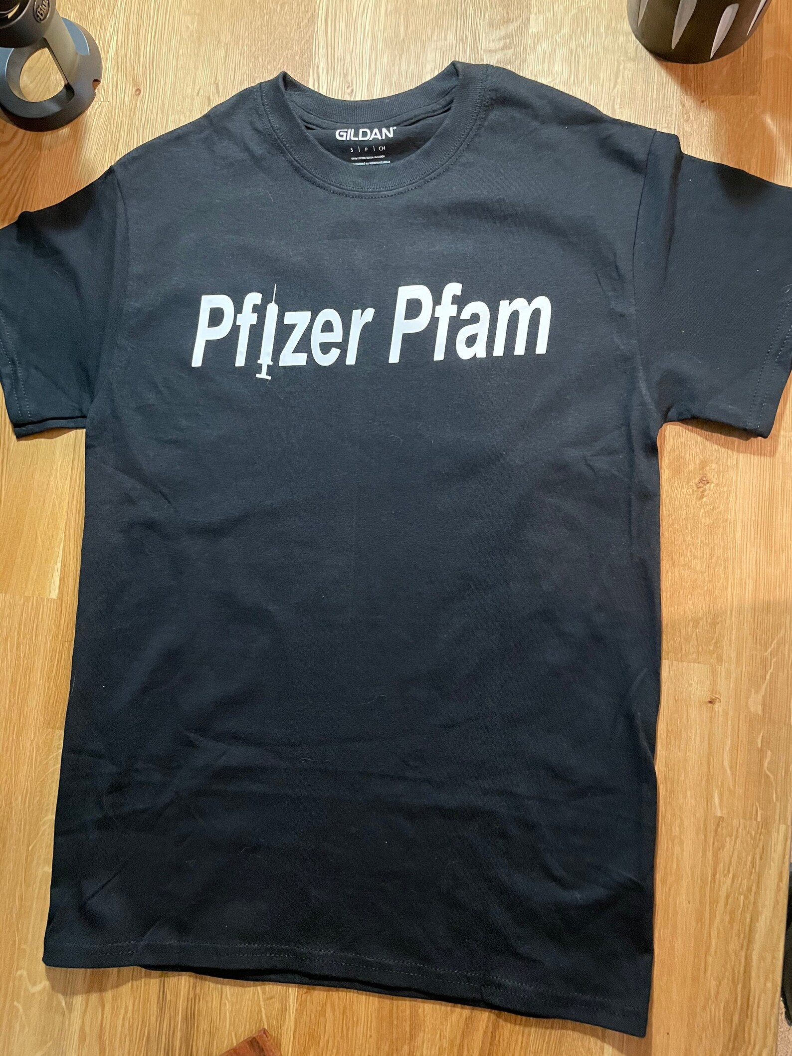 pfizer inside t shirt