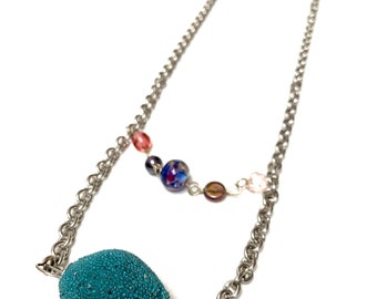 Silber Kette Halskette mit blauen und rosa Pastell farbige Nader
