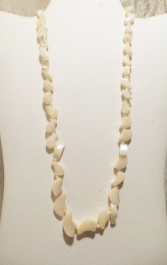 22" Mother of Pearl Necklace