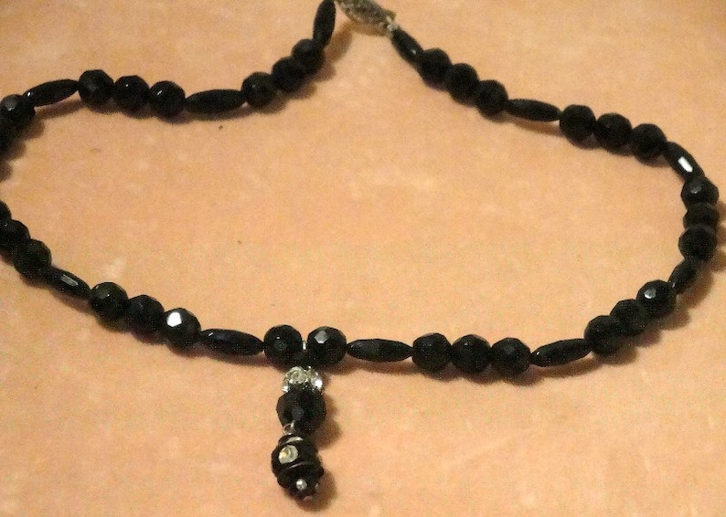 Hammered Jet Black Chandelier Necklace main image 1