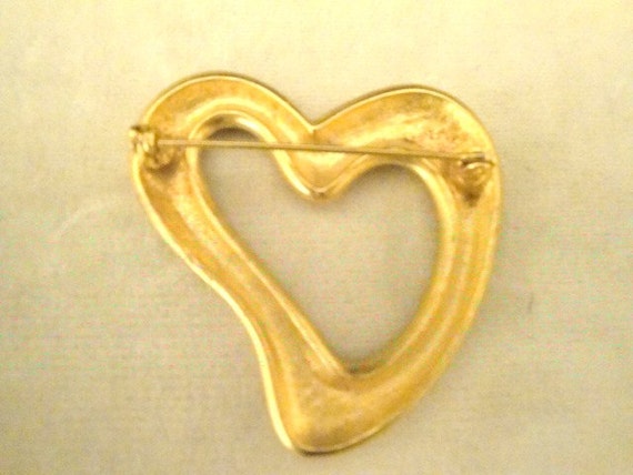 Goldtone Heart Brooch - image 3