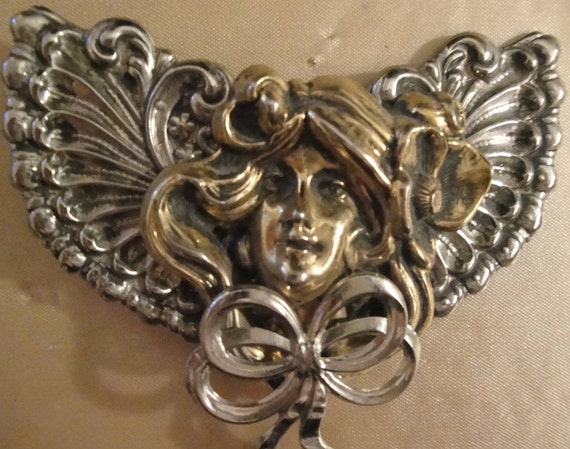 Stunning Angel Pin - image 3