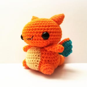 Pokemon Chibi inspirado en Charizard de ganchillo imagen 6