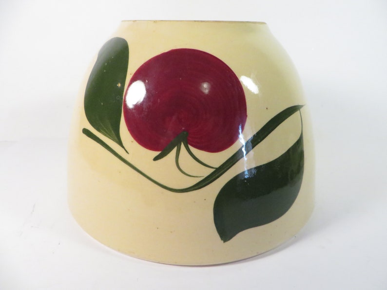 Vintage Watt Pottery Two Leaf Apple Mixing Bowl image 6