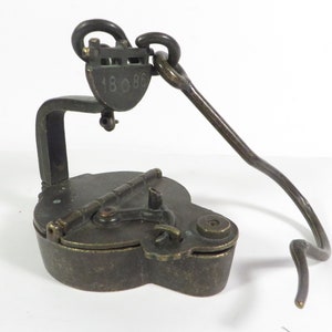 Vintage Cast Iron Small Hanging Oil Lamp Lantern