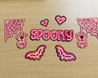 Pacote de adesivos góticos assustadores de aranha e teia holográfica - 7 adesivos de vinil para laptops, copos, garrafas de água e copos. Frete grátis nos EUA.