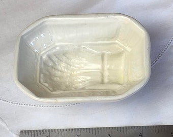 Victorian Jelly Mould, Pudding Mould, Ironstone collectors item