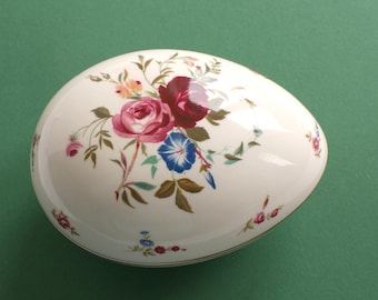 Egg Shaped  Lidded Dish, Trinket Dish,Ornament by Lord Nelson Pottery