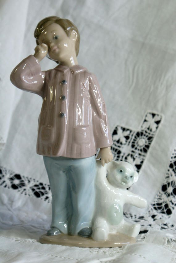 Made in Spain Collectible Vintage Nao by Lladro Figurine Girl with