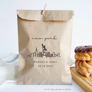 New York Skyline Wedding Favor Bags - Personalized NYC Wedding Guest Thank You Favors