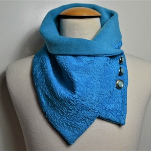 Button loop rose embossing, button loops, loops, scarf, scarf with buttons, rose pattern turquoise and blue fleece, button loop checks, loop, handmade