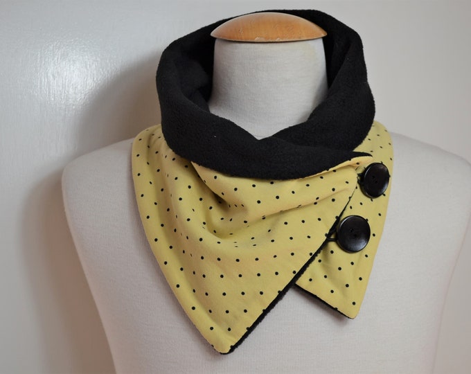 Button loop dotted, button loops, loops, scarf, yellow jersey and black fleece, button loop dots, wrap scarf, wrap loop, handmade