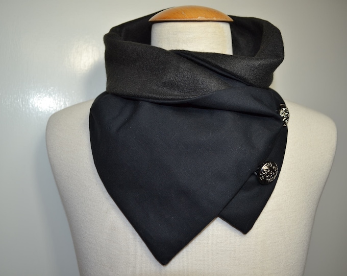 Black button-up loop scarf, loops, scarf, black cotton fabric with black fleece, wrap scarf, scarf with buttons