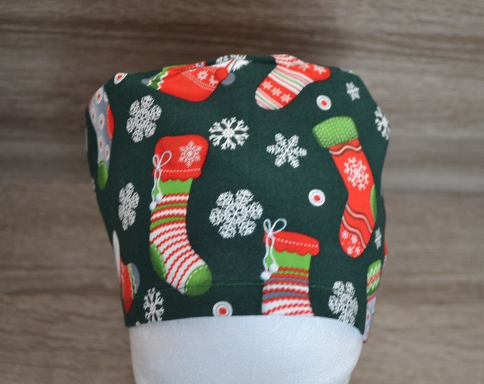 Surgical cap Santa boot, scrub cap, bandana, cosmetic cap, peeling cap, chef's hat, green with Santa socks, Christmas surgical caps