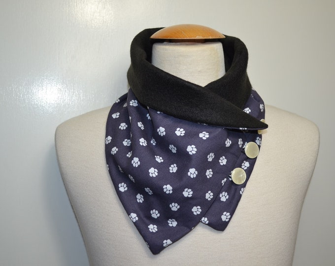 Button loop paw, button loops, loops, scarf, scarf with buttons, cotton black fleece, button loop paws, loop, wrap scarf, handmade