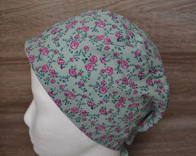 Surgical cap flowers terry cloth band, scrub cap, cosmetic cap, bandana, peeling cap, cooking cap, green with purple flowers, handmade