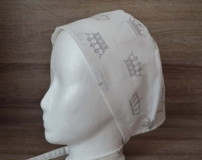 Surgical cap crown, scrub cap, bandana, peeling cap, cosmetic cap, chef's hat, surgical caps, white with crowns, handmade