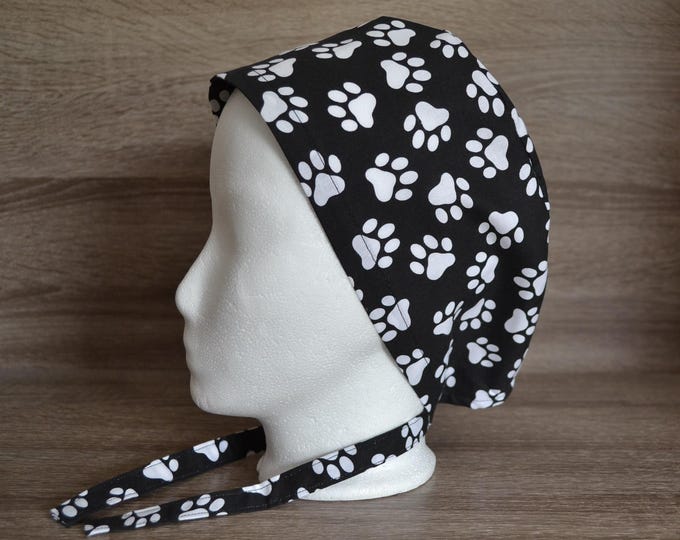 Surgical cap paw, scrub cap, bandana, cosmetic cap, peeling cap, chef's hat, surgical caps, black with paws dog, handmade
