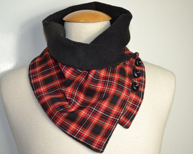 Button loops, loops, scarf, cotton with bulkhead pattern and black fleece, handmade