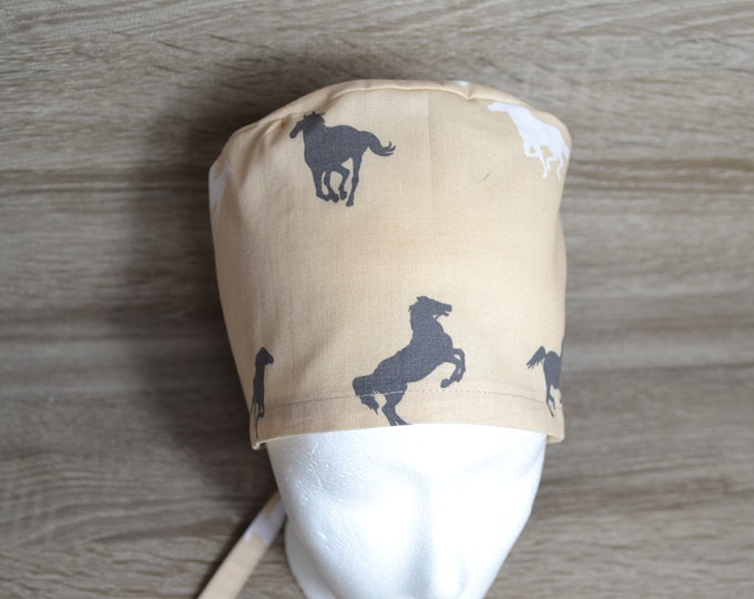 Surgical cap horse, scrub cap, bandana, cosmetic cap, chef's hat, peeling cap, surgical caps, beige with horses, handmade