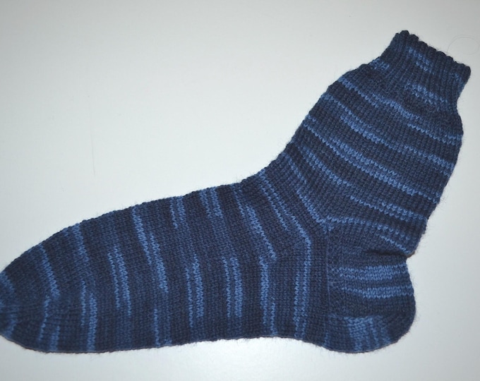 hand-knitted socks size 38/39, wool socks, patterned socks, wool stockings, knitted stockings, dark blue socks