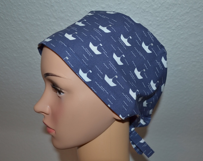 Surgical cap boat, scrub cap, bandana, cosmetic cap, cooking cap, peeling cap, dark blue with white boats, ship, handmade