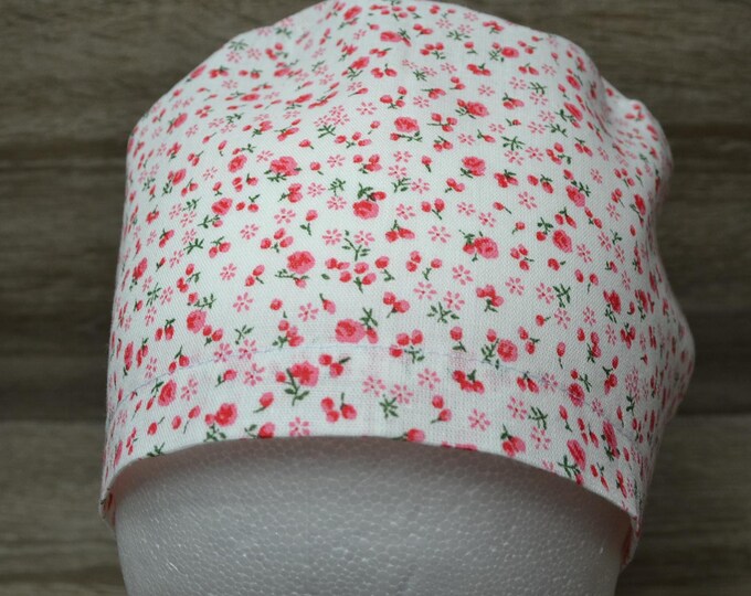 Surgical cap flower, scrub cap, bandana, cosmetic cap, cooking cap, peeling cap, flower cap, light beige with small flowers, handmade