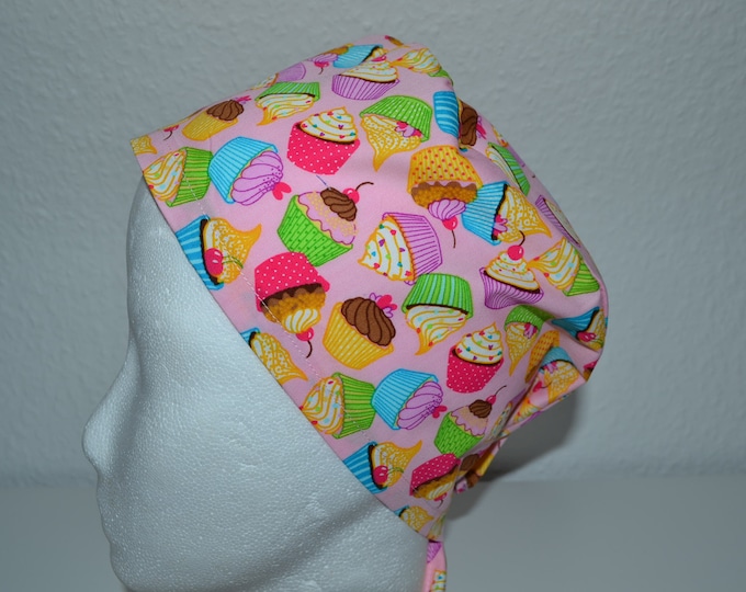 Surgical cap muffin, scrub cap, bandana, cosmetic cap, chef's hat, peeling cap, surgical caps, pink with cupcake, handmade