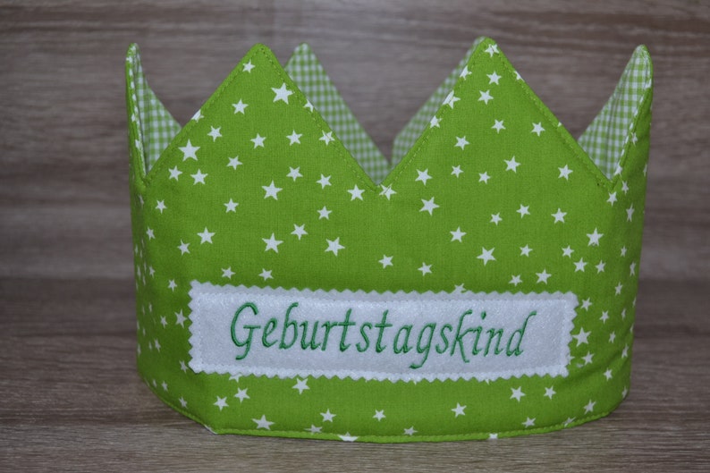 Geburtstagskrone grün, Krone, Kinderkrone, Namenskrone, grün mit Sternen, Krone mit Namen, Geburtstagskrone mit Namen, Kindergeburtstag Bild 1