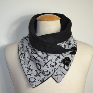Button loop tic-tac-toe, button loops, loops, scarf, scarf with rose buttons, cotton jersey black fleece, button loop checks, loop, handmade