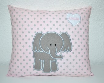 Coussin éléphant, coussin prénom éléphant, coussin baptême, coussin naissance éléphant, coussin éléphant, coussin enfant, coussin avec prénom, fait main