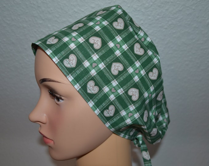 Surgical cap heart, scrub cap, bandana, cosmetic cap, chef's hat, peeling cap, surgical caps, green with hearts, handmade