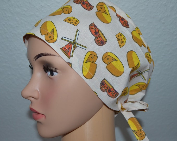 Surgical cap cheese with terry cloth band, scrub cap, cosmetic cap, chef's cap, bandana, peeling cap, beige with cheese and wooden shoes, handmade