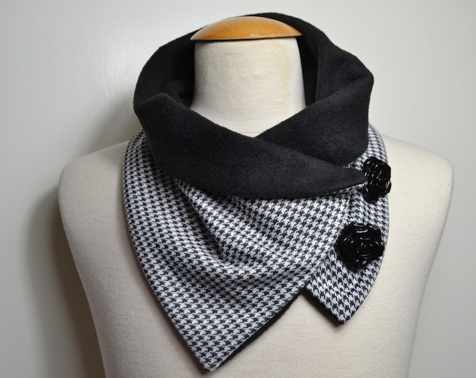 Black and white button-up loop scarf, loops, scarf, coat fabric houndstooth and black fleece, warm button-up loop scarf, winter scarf, wrap scarf