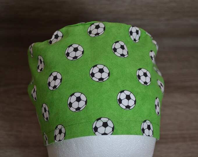 Surgical cap soccer, scrub cap, bandana, cosmetic cap, peeling cap, chef's hat, surgical caps, green with balls, handmade