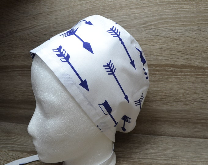 Surgical cap arrow with terry cloth band, scrub cap, bandana, peeling cap, cosmetic cap, chef's cap, white with blue arrows, handmade