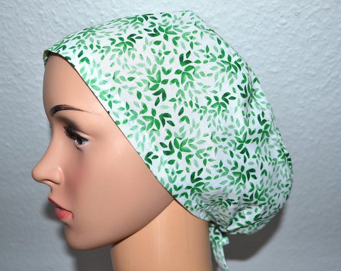 Surgical caps XL leaves for long hair, scrub cap, bandana, peeling cap, cosmetic cap, cooking cap, white with small leaves, XL cap