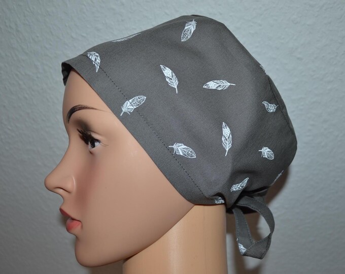 Surgical cap with feather dove design, scrub cap, bandana, cosmetic cap, chef's cap, peeling cap, feather cap, dove with white feathers, cancer cap