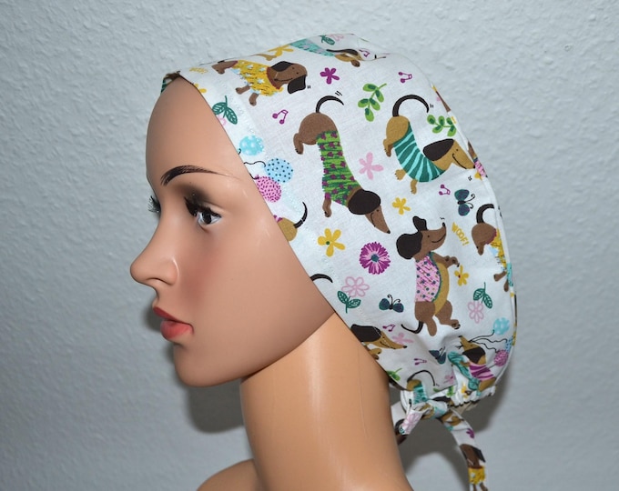 XL surgical caps dogs for long hair, scrub cap, bandana, peeling cap, cosmetic cap, cooking cap, beige with funny dachshunds, XL cap
