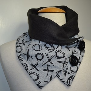 Button loop tic-tac-toe, button loops, loops, scarf, scarf with buttons, cotton jersey black fleece, button loop checks, loop, handmade