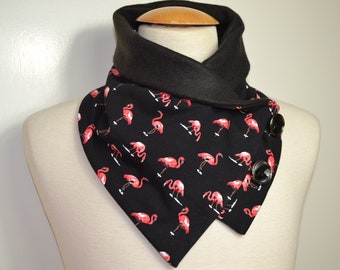 Knooplus flamingo, knooplussen, lussen, sjaal, katoenen jersey en zwarte fleece, flamingolus, wikkelsjaal, wikkellus, handgemaakt