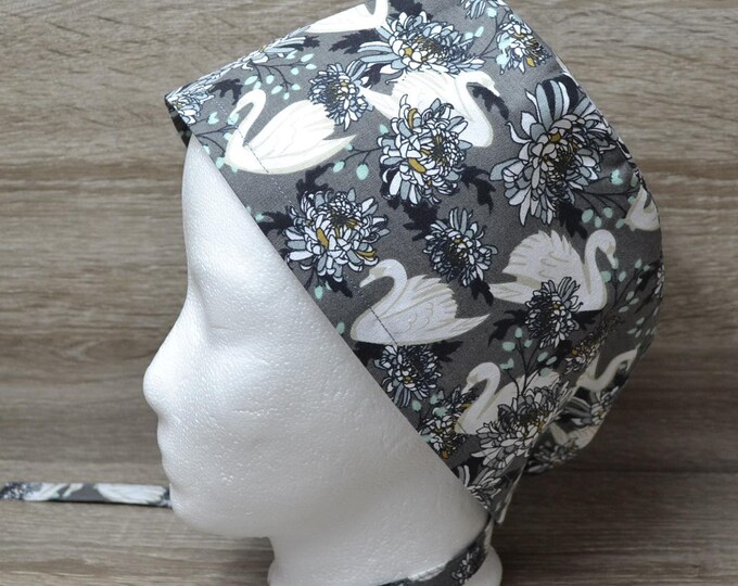 Surgical cap swan, scrub cap, bandana, cosmetic cap, cooking cap, peeling cap, grey with swans, handmade