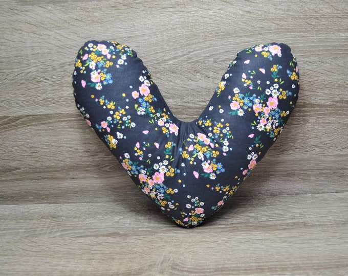 Heart pillow, chest heart pillow, mastectomy pillow, forearm pillow, breast surgery pillow, night blue with stray flowers, handmade