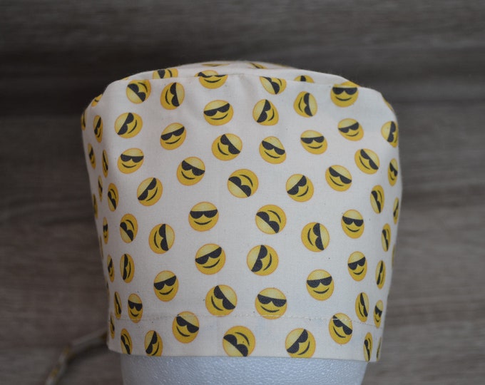 Surgical cap smiley terry cloth band, scrub cap, bandana, cosmetic cap, chef's hat, peeling cap, surgical caps, white with Similey, handmade