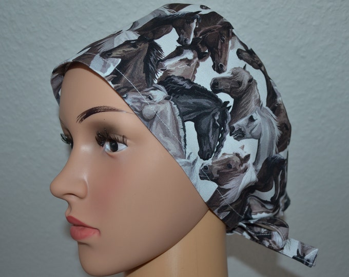 Surgical cap horse, scrub cap, bandana, chef's hat, scrub cap, cosmetic cap, surgical caps, white with horses, handmade