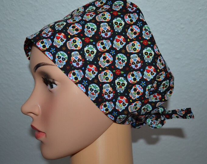 Surgical cap skull, scrub cap, bandana, cosmetic cap, chef's hat, peeling cap, surgical cap skull, black with skulls, handmade
