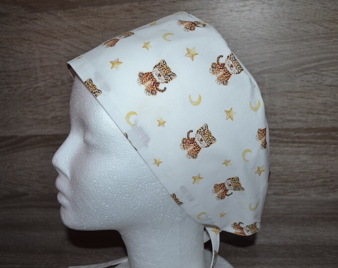 Surgical cap leopard, scrub cap, bandana, cosmetic cap, chef's cap, peeling cap, surgical caps, white with a small leopard, handmade