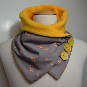 Button loop paw, button loops, loops, scarf, cotton jersey and yellow fleece, button loop paws, wrap scarf, winter scarf, loop, handmade